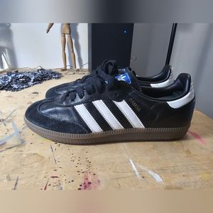 Adidas Samba shoes